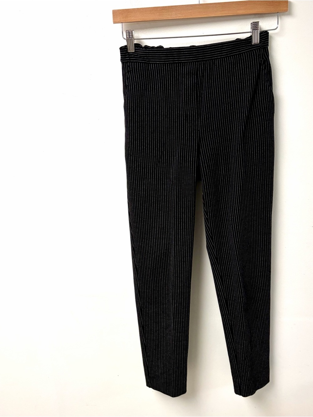 St. John Pinstripe Pull On Viscose Pants Size XS